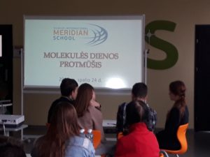 Gamtos mokslų protmūšis „Molekulės diena“ Gamtos mokslų protmūšis „Molekulės diena“