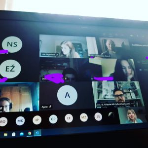 KŪRYBINĖS KLASĖS SUSITIKIMAS SU VDA DĖSTYTOJAIS IR STUDENTAIS KŪRYBINĖS KLASĖS SUSITIKIMAS SU VDA DĖSTYTOJAIS IR STUDENTAIS